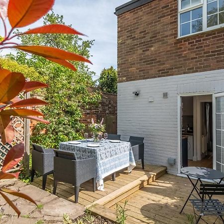 Adorable Cottage With A Log Burner In Heavenly Village - Constable Lodge Nayland Buitenkant foto