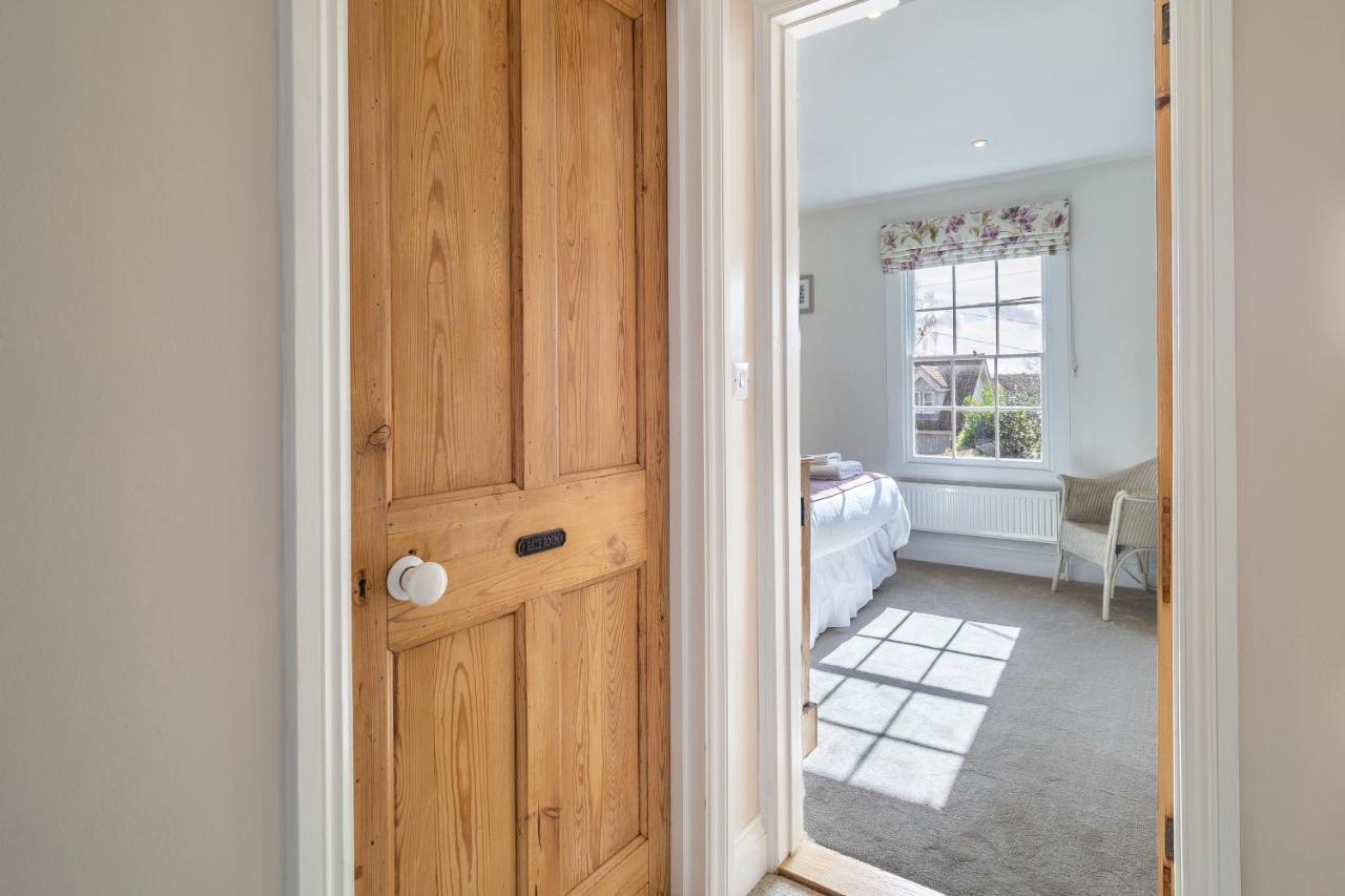 Adorable Cottage With A Log Burner In Heavenly Village - Constable Lodge Nayland Buitenkant foto